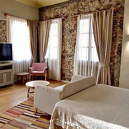 Bono Old Town 4* İçmeler